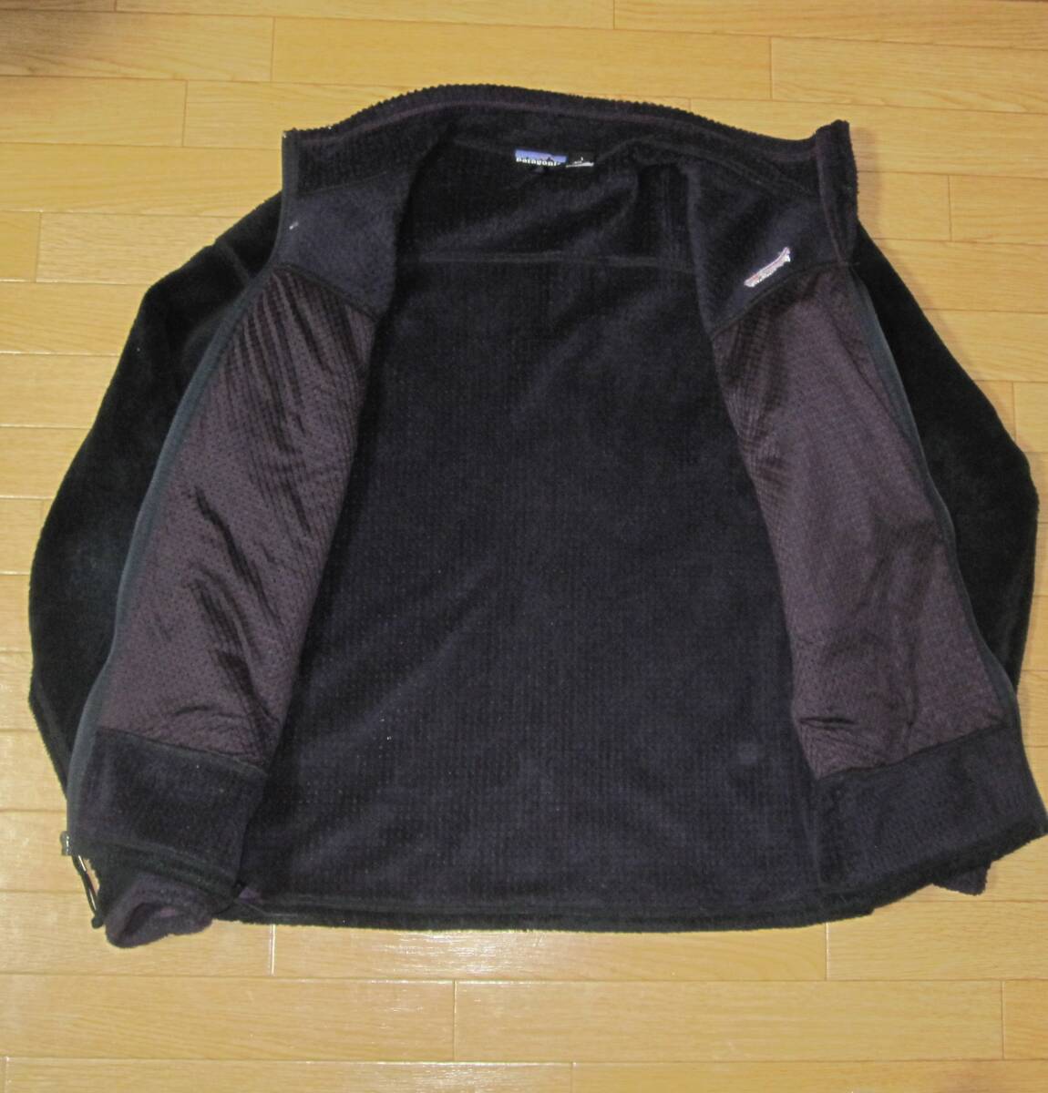 パタゴニア R4 ジャケット (L)黒×紫 2001年 / patagonia パタゴニア R4 ジャケット (L)黒×紫 2001年 / patagonia