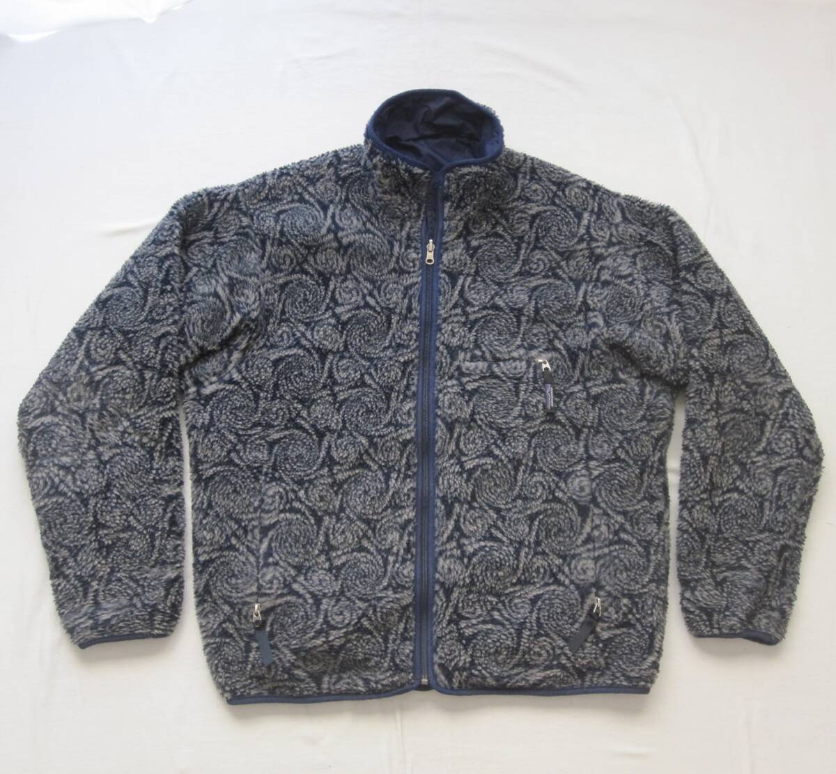 98 パタゴニア グリセード (XL) 渦巻 / USA製 / リバーシブル 98 パタゴニア グリセード (XL) 渦巻 / USA製 / リバーシブル