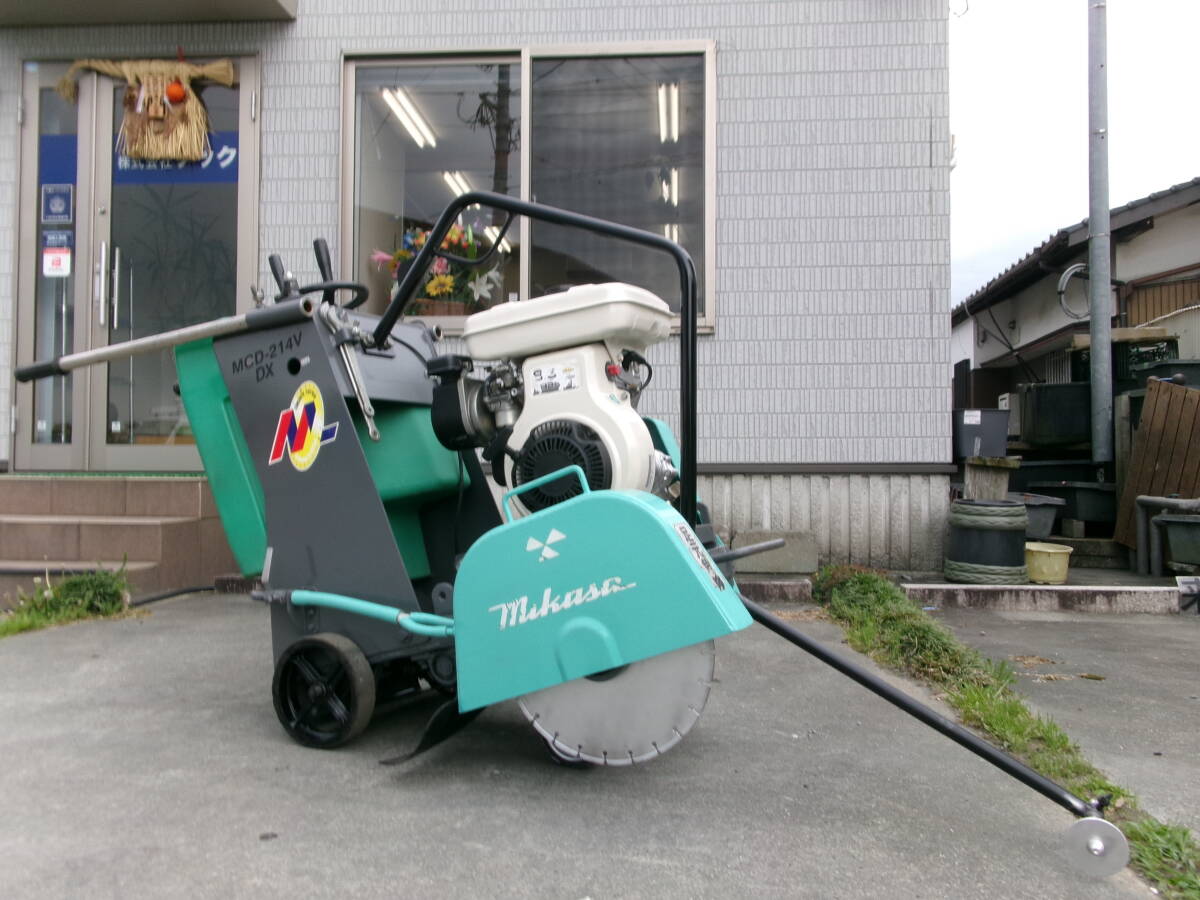 Yahoo!オークション - 福岡県 【エンジン道路カッター】美品です Yahoo!オークション - 福岡県 【エンジン道路カッター】美品です