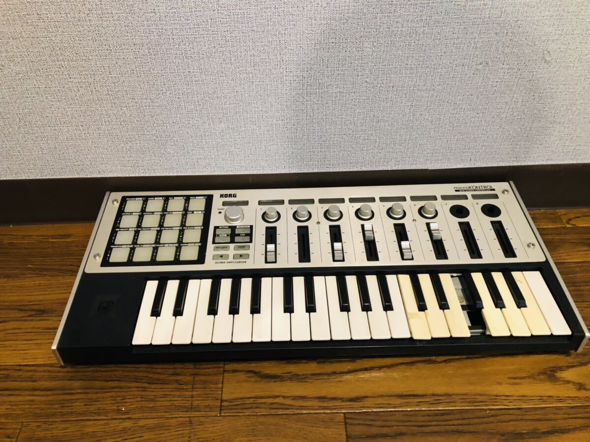 ☆ コルグ KORG microKONTROL MIDI STUDIO CONTROLLER MIDIキーボード MC-1 ジャンク品の画像1