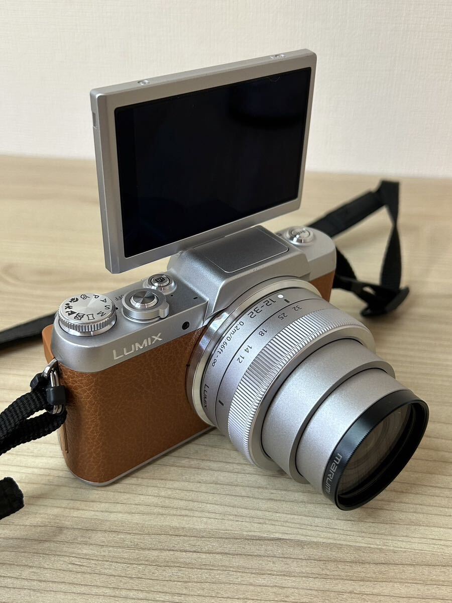 ○Panasonic LUMIX DMC-GF7 ミラーレス一眼カメラ レンズ H-FS35100 通電確認済みの画像4