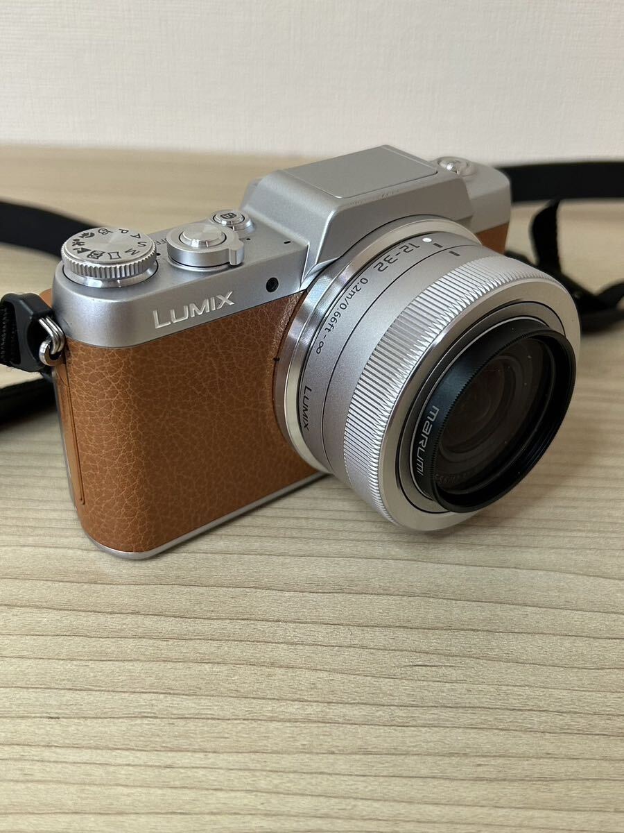 ○Panasonic LUMIX DMC-GF7 ミラーレス一眼カメラ レンズ H-FS35100 通電確認済みの画像2