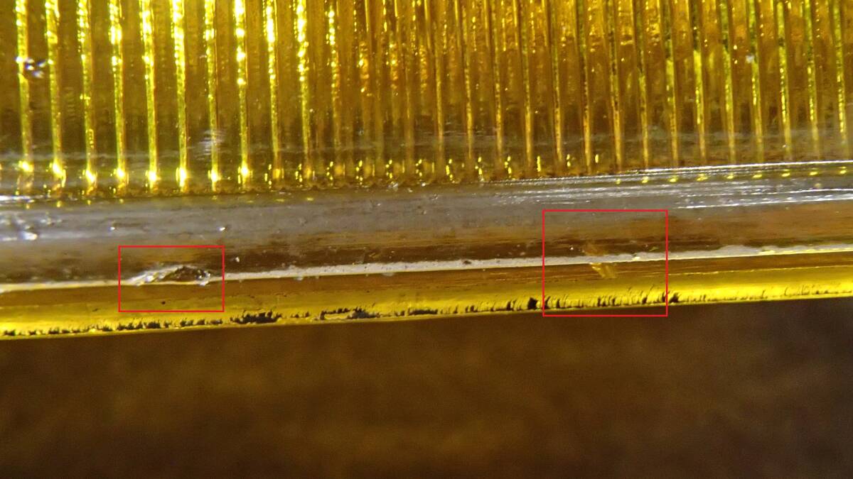 PIAA 40？　ハロゲンフォグランプのガラスレンズのみ　2個　角型　イエロー　EW6004 PF504_小さいヒビ？欠けがあります。