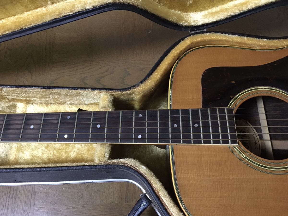 *Morris guitar Morris acoustic guitar America USA string equipped pick attaching case Junk retro Vintage antique *