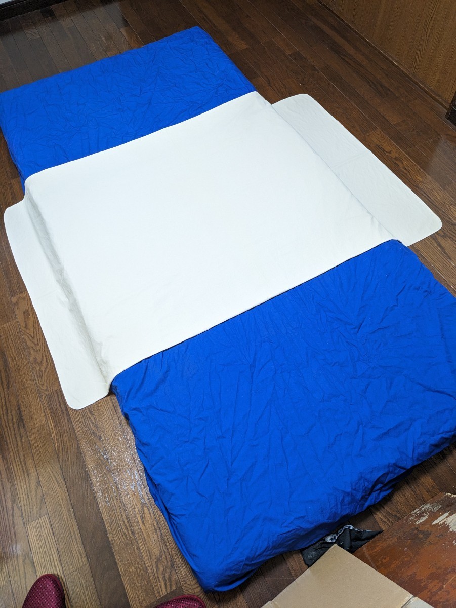  free shipping.. cleaning settled beautiful goods waterproof sheet.3 sheets set. nursing, for pets, bed‐wetting for. car seat cover also recommendation.