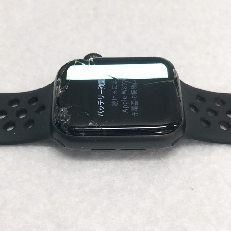 ★1円スタート ジャンク品 Apple Watch Nike SE 40mm GPS Cellularモデル アップルウォッチ 現状品 中古品 液晶破損 の画像5