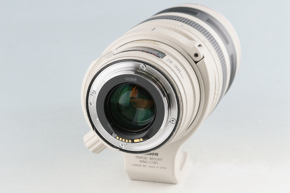 Canon Zoom EF 28-300mm F/3.5-5.6 L IS USM Lens #52569H33の画像4