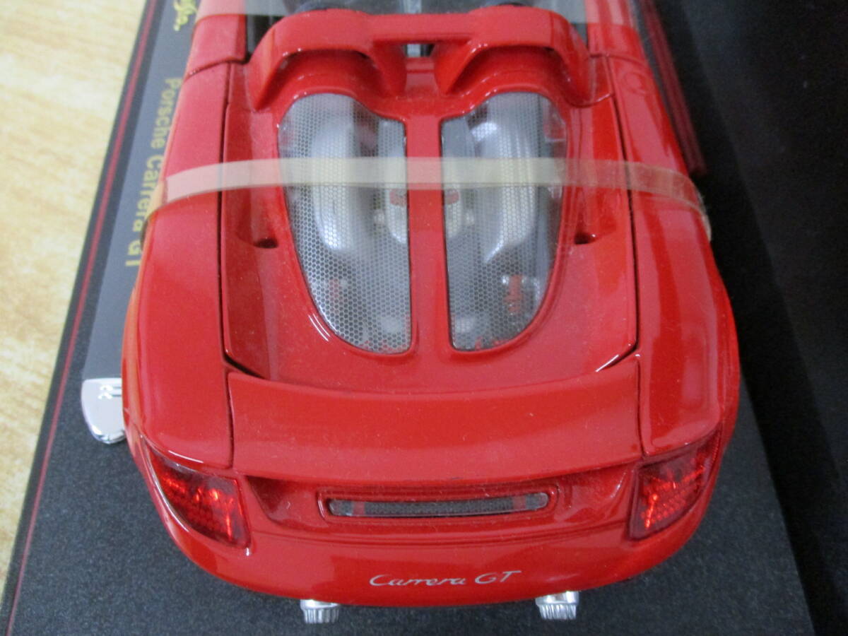 c10-3（Maisto Porsche Carrera GT 1/18スケール）マイスト ポルシェ カレラ PREMIERE EDITION ミニカー 現状品の画像5