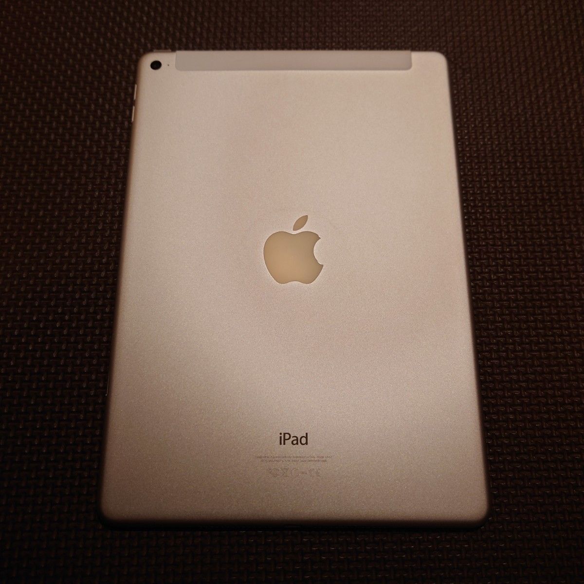 Apple iPad Air 2 Cellular 16GB シルバー 