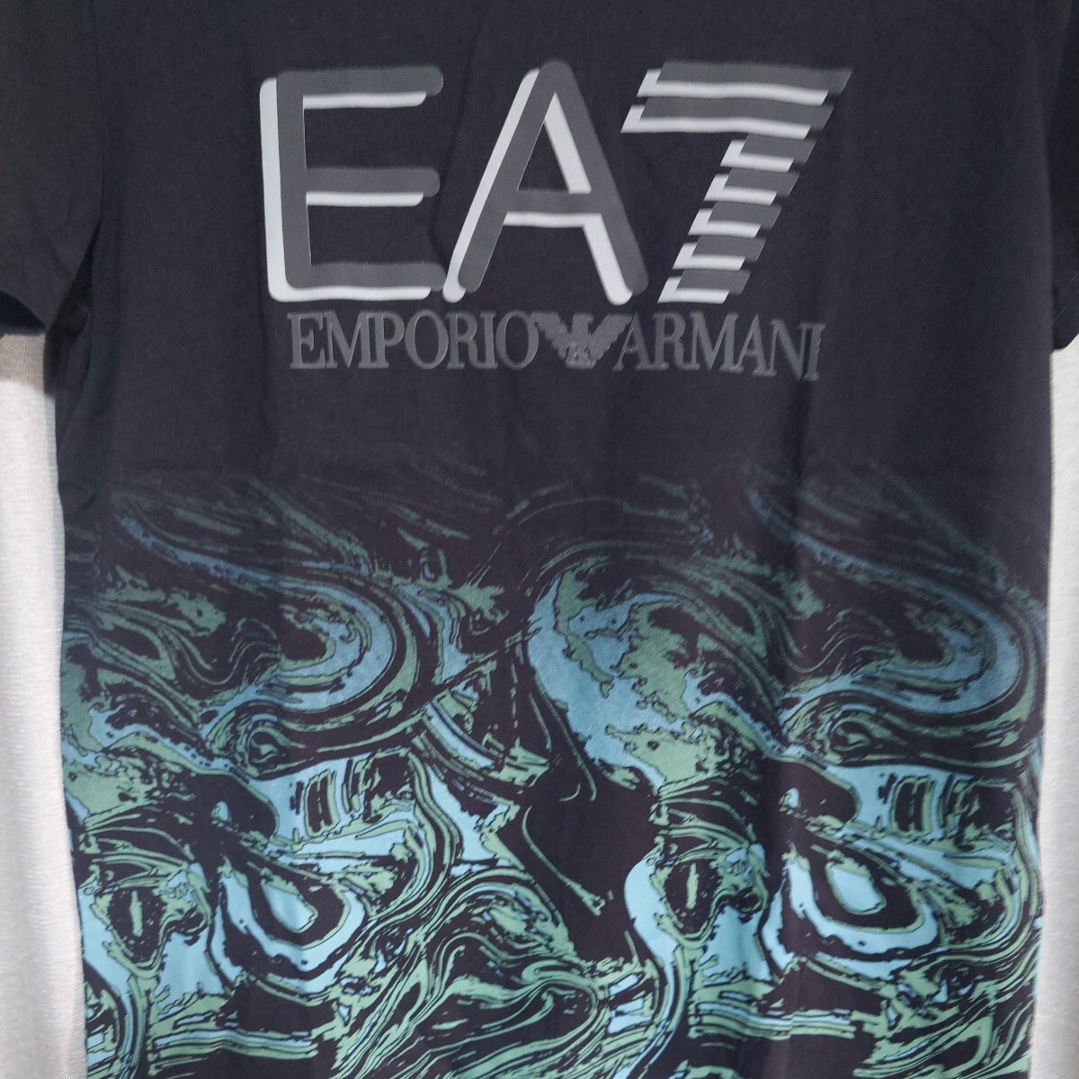 EMPORIO ARMANI エンポリオアルマーニ  Tシャツ 柄  ブラック黒 Sサイズ 新品未使用品の画像3