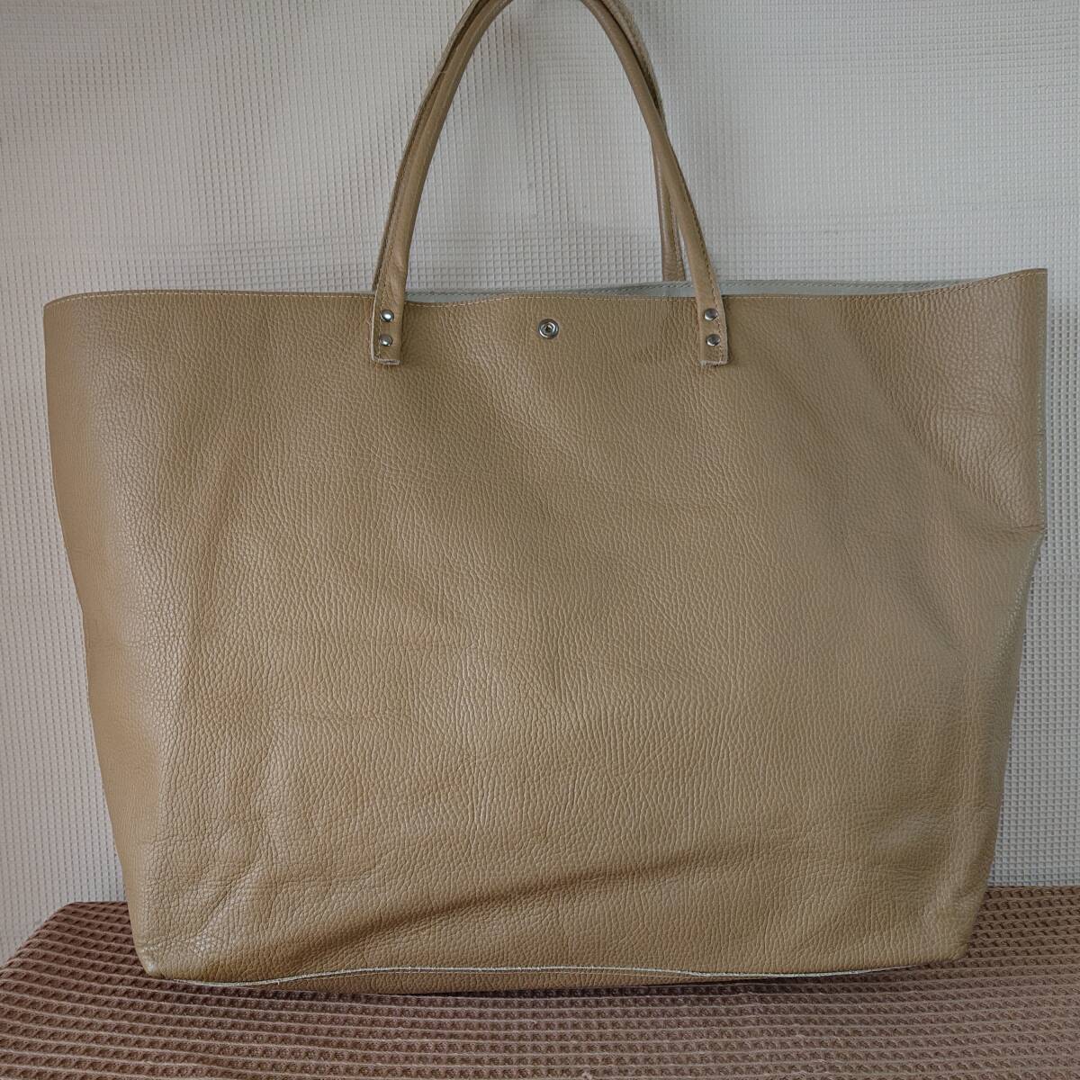 * almost beautiful goods *A10M1841* handbag large * beige ( yellow ...)Cream Company cow leather beautiful men's & lady's 