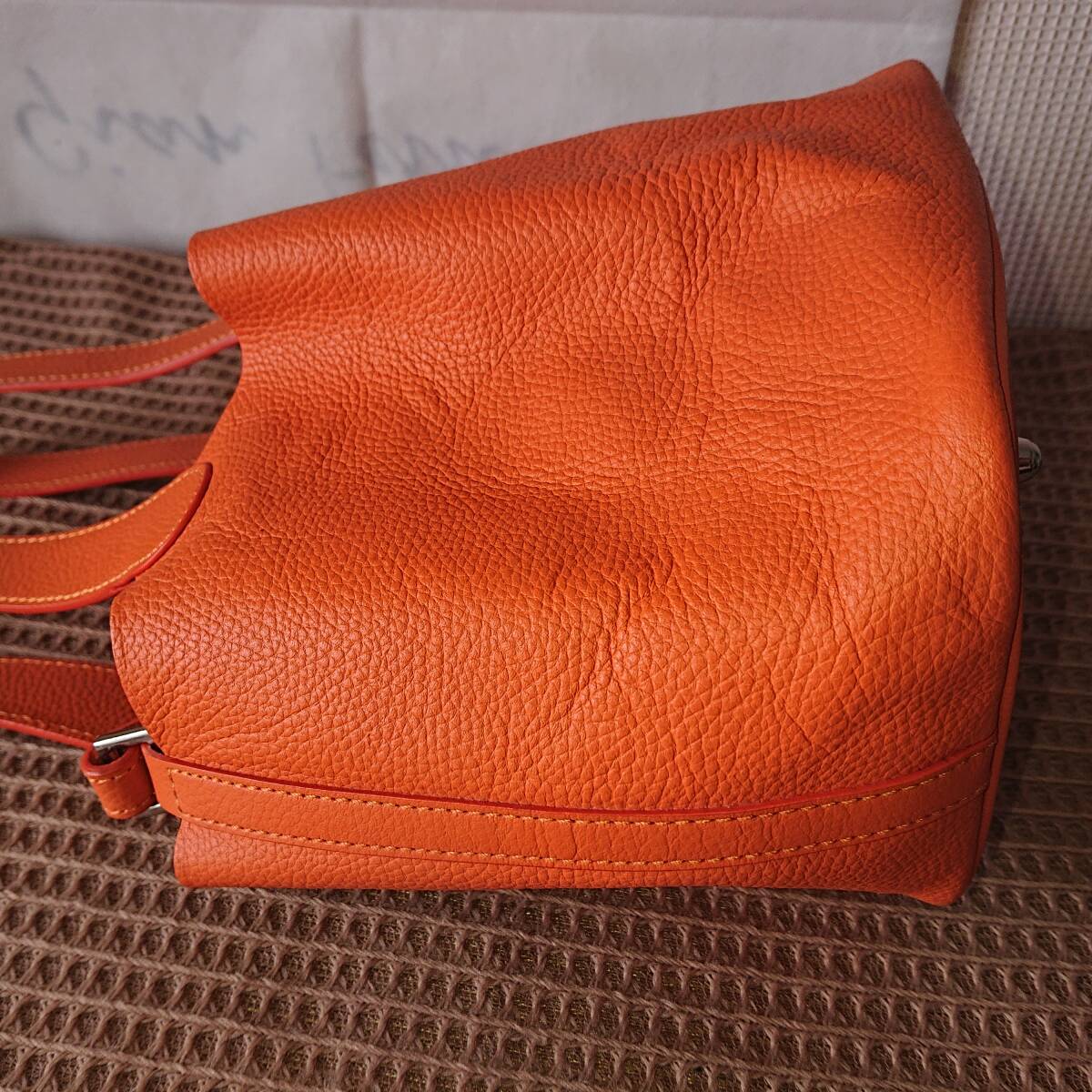 * beautiful goods *A4M1896* handbag * orange series cow leather . unused . close men's & lady's 