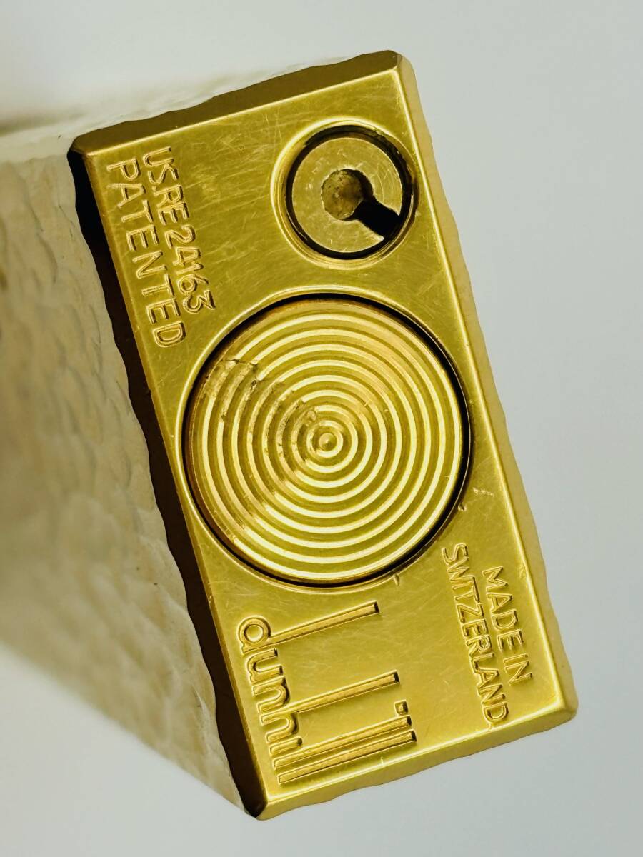 【6873】　★1円スタート　ダンヒル　dunhill　スイス製　ゴールドカラー　USRE24163　ライター　着火確認_画像4