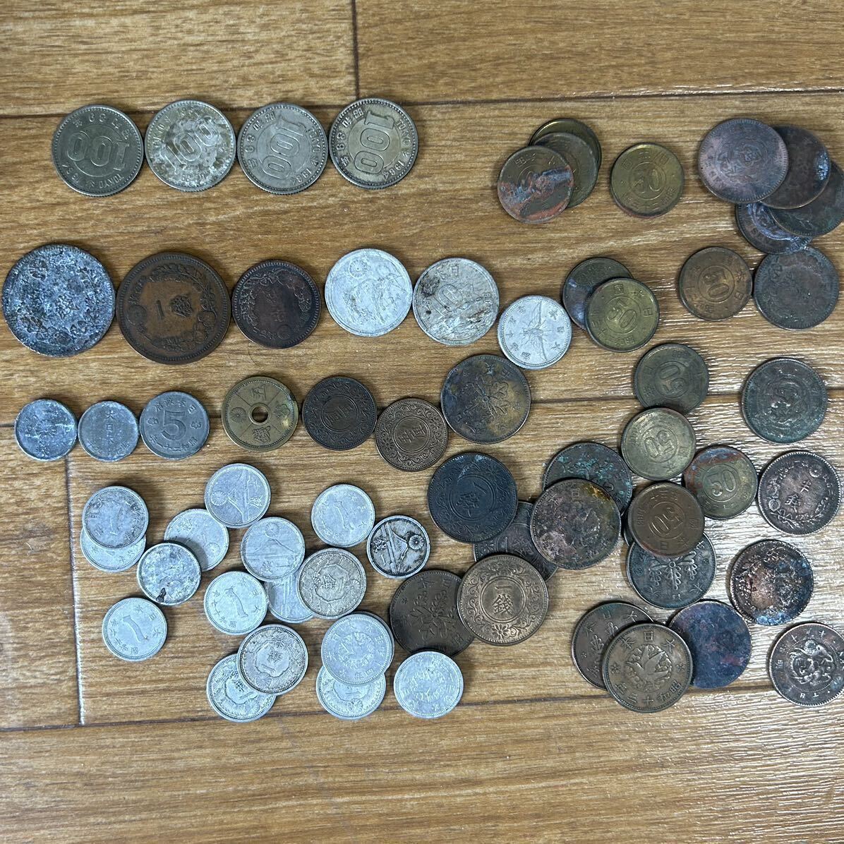 日本古銭 コレクション 硬貨 キズ、汚れあり大正、明治、昭和_画像1