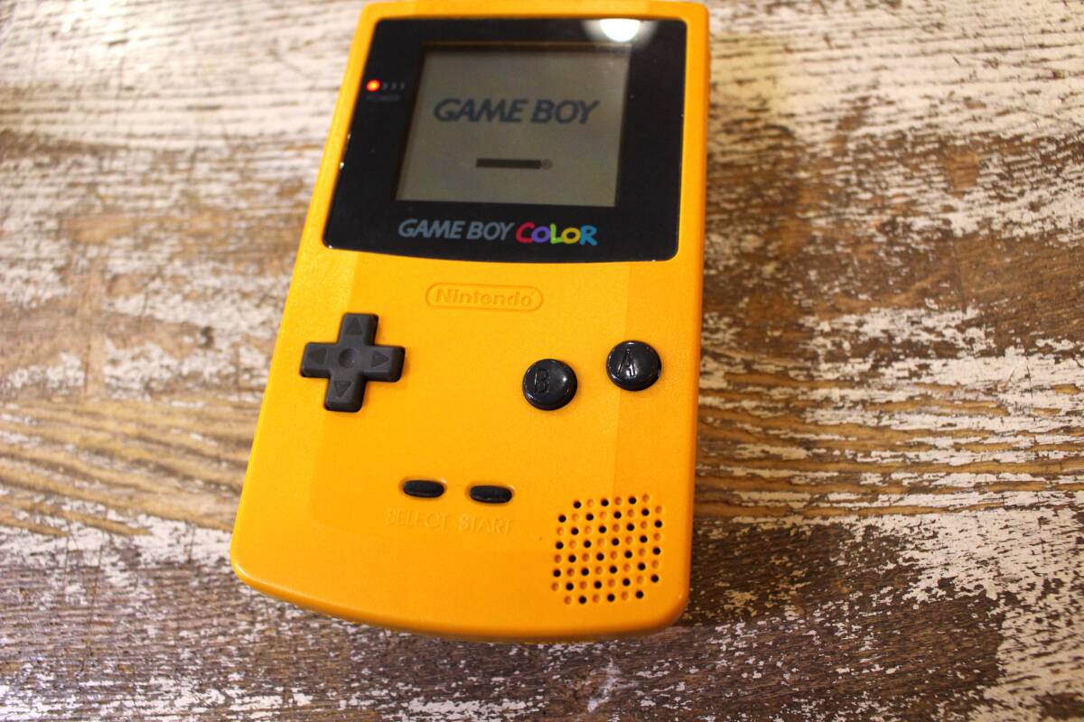 動作・通電確認済み レトロ 希少 Nintendo 任天堂 GAMEBOY COLOR ゲームボーイカラー イエロー CGB-001 ゲーム機 本体のみの画像2