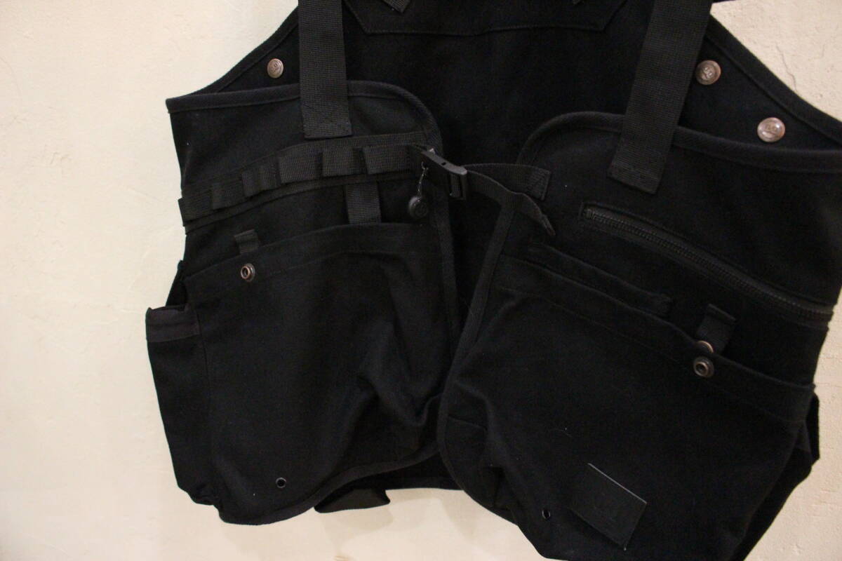 L31★試着程度 neru design works/ネルデザインワークス neru vest ネルベスト ブラック FREEサイズ（※大人用）0/0 アウトドア ★の画像4