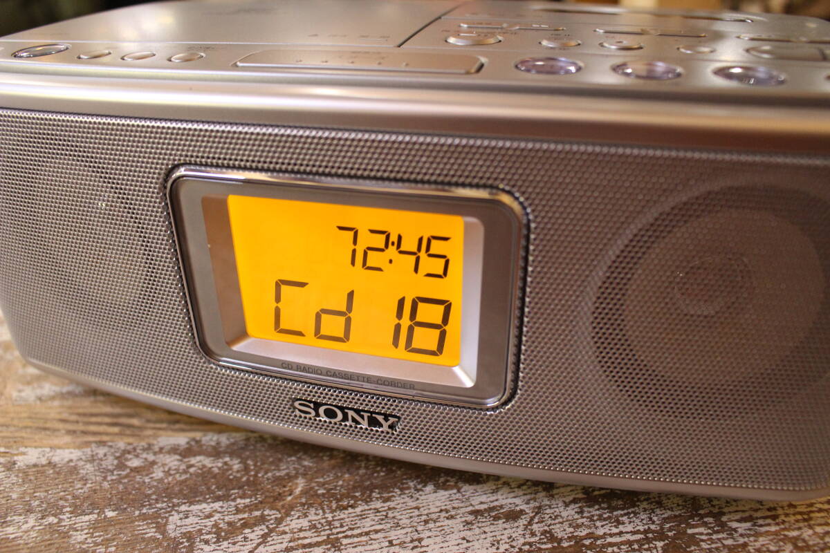 SONY/ソニー CFD-E501 CDラジオカセットレコーダー ラジカセ CD/ラジオ/カセット プレイヤー オーディオ _画像2
