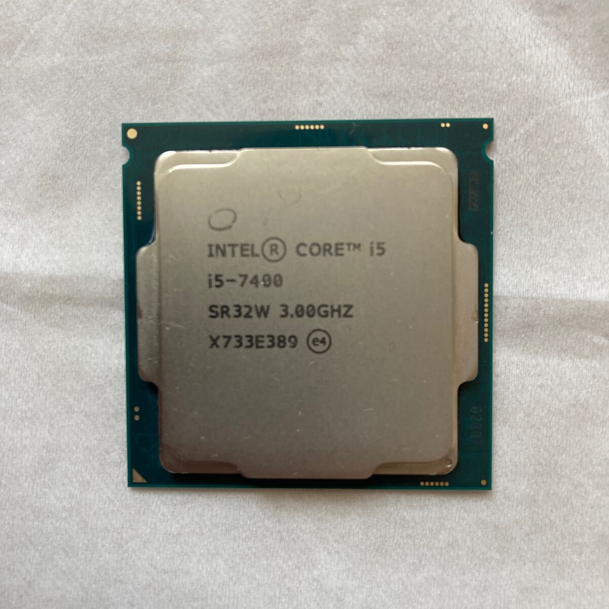 【送料込み】Intel core i5 7400 SR32W 3.00GHz_画像1