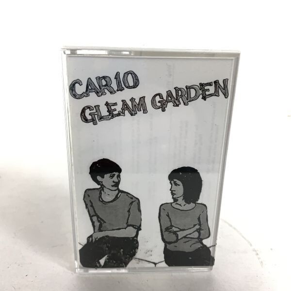 CAR10 GLEAM GARDEN BLACK HOLE カセットテープ　歌詞カード　ダウンロードコード　ロック　音楽　アナログ_画像2