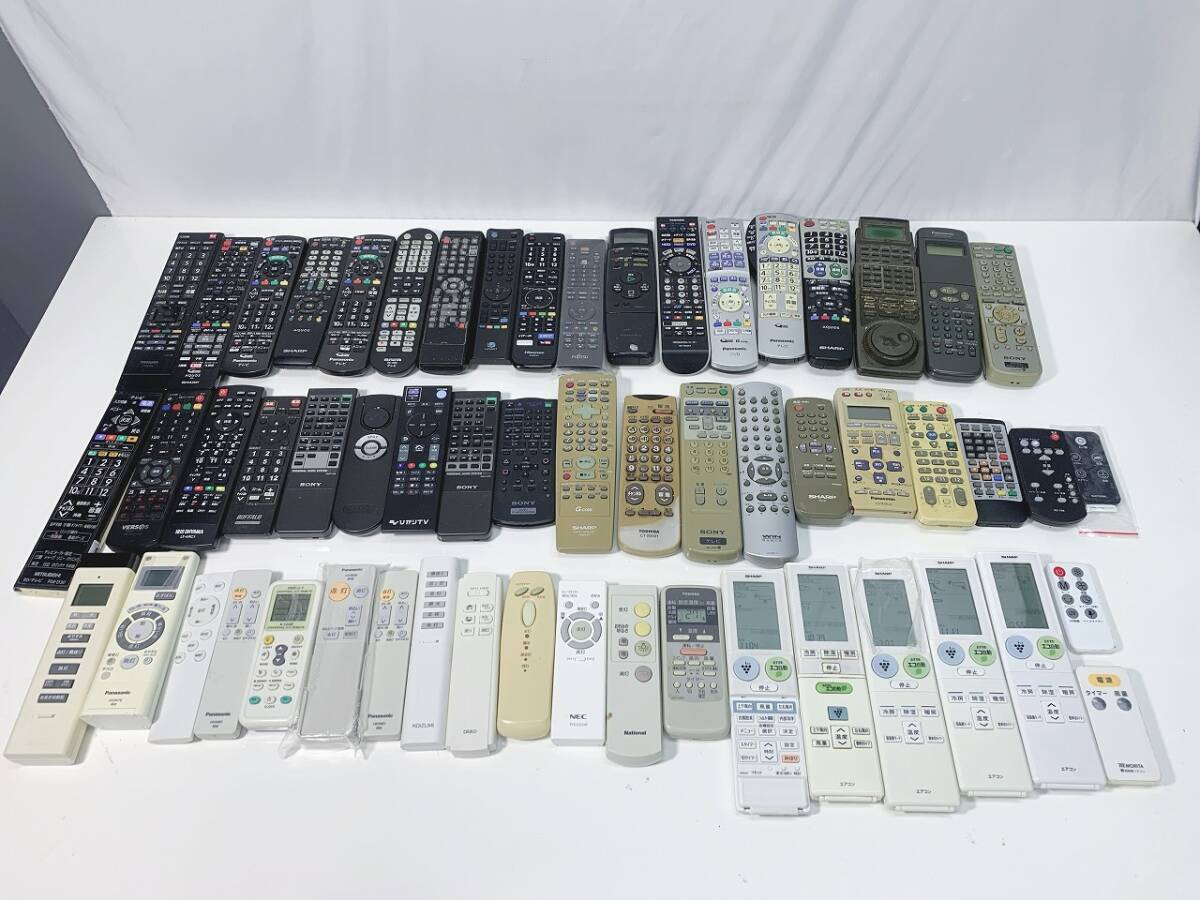 24n 100 ジャンク品 リモコン 58点 まとめ売り TOSHIBA/SHARP/Panasonic/FUJITSU/NEC/National TV エアコン 照明など 色々まとめての画像1