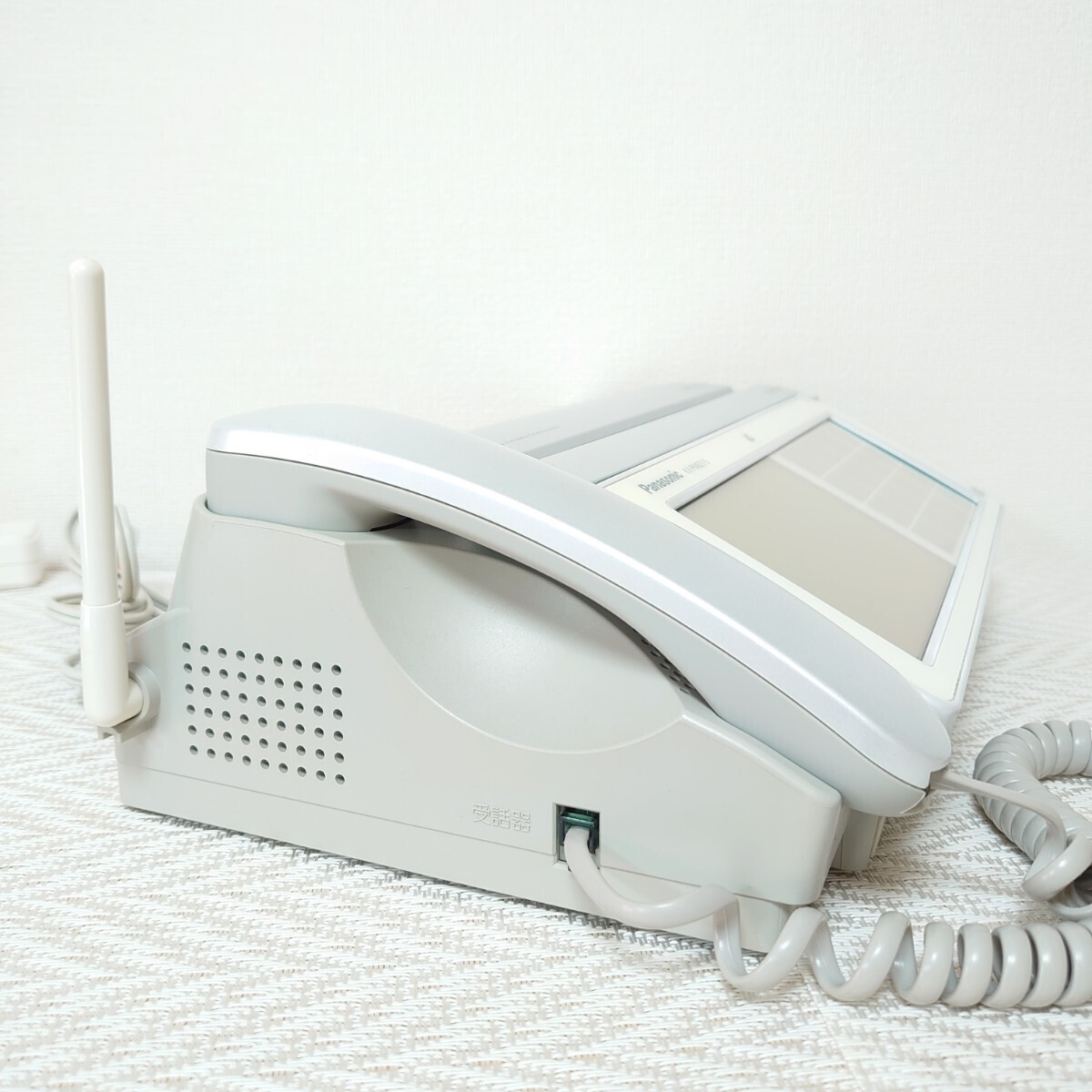 【見てから印刷】Panasonic パナソニック　FAX　KX-PW821（シルバー）取扱説明書・中古インクリボン装填済・電話線ケーブル　親機のみ_画像7