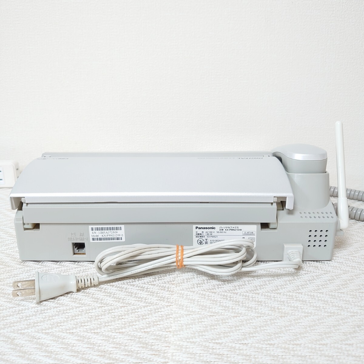 【見てから印刷】Panasonic パナソニック　FAX　KX-PW621（シルバー）子機1台・取扱説明書・中古インクリボン装填済・電話線ケーブル付き　_画像6