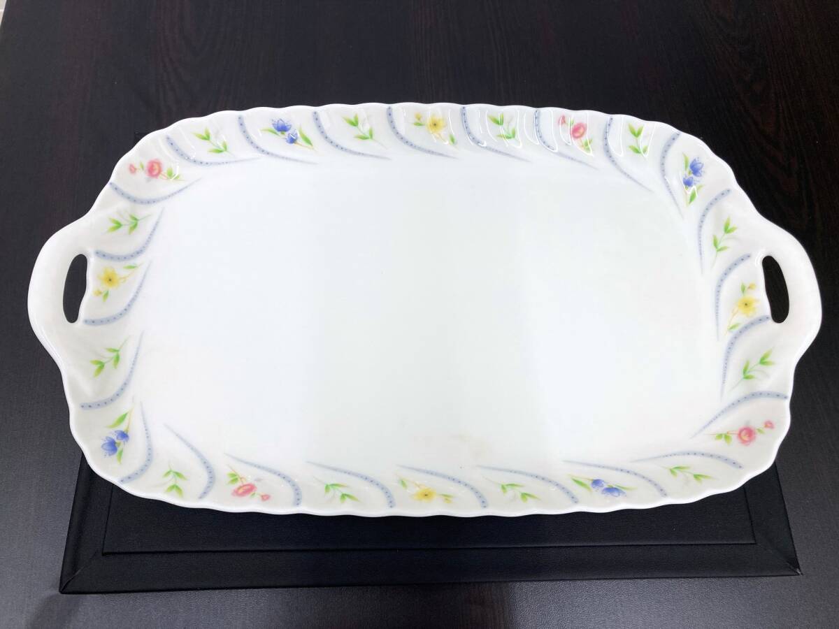 ●○#1249【MARUI】 角皿 長皿 サンドウィッチプレート スクエア 花柄 日本製 32×16㎝○●_画像1