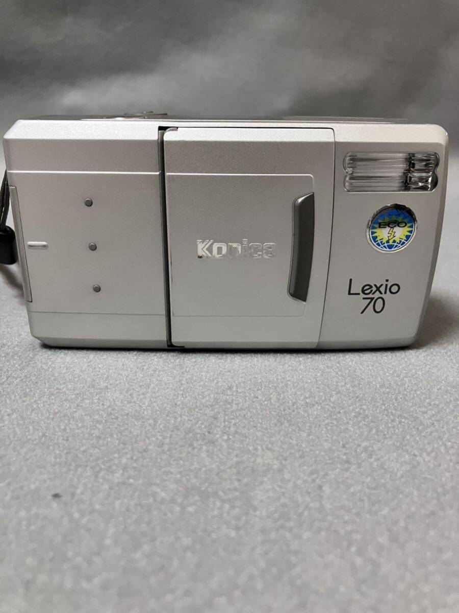 [T2574]動作 Konica カメラ Lexio 70コンパクトフィルムカメラ コニカ 全自動 オートフォーカス シルバー 28-70mm/F3.4-7.9 2.5倍ズームの画像2
