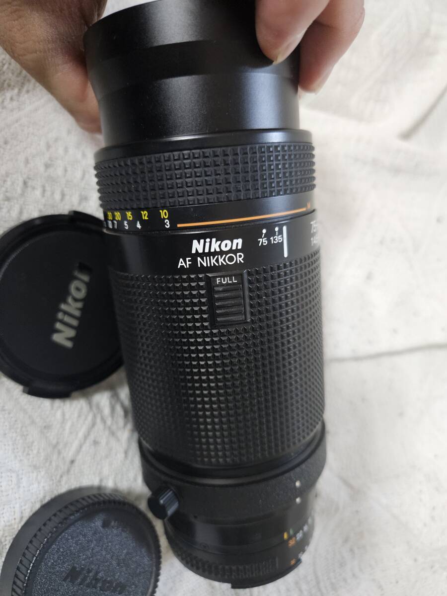 Nikon AF NIKKOR 75-300mm F4.5-5.6 ニコンFマウント ■B2の画像3