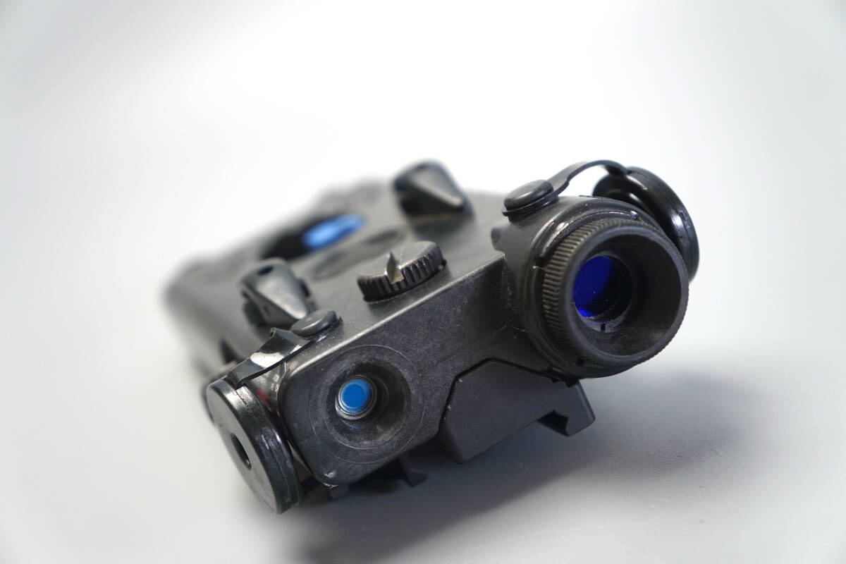 新品同様 作動良好 L3 Insight Technology AN/PEQ-2 (Trijicon Leupold PVS PSQ ATPIAL peq15 wilcox surefire)_画像7