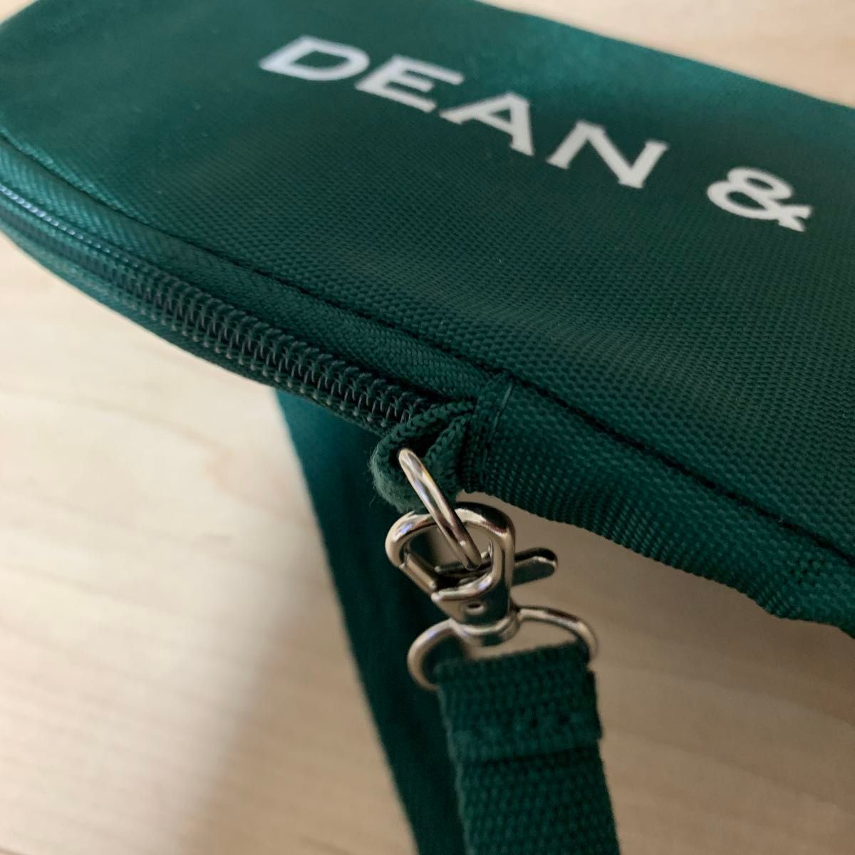 DEAN&DELUCA   ペットボトルケース