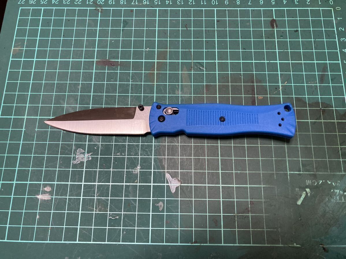 ※訳ありBenchmade BM530 ブルー ナイフ 。ベンチメイド 登山 釣り キャンプ ブッシュクラフト クマ対策 護身用 狩猟 鹿狩 猪狩 熊狩 クマ_画像3