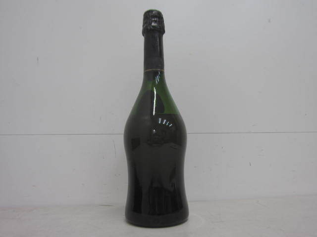 【古酒】長期保管品 LA GRANDE DAME 1985 VEUVE CLICQUOT ヴーヴクリコ グランダム スパークリングワイン 残量不明の画像5