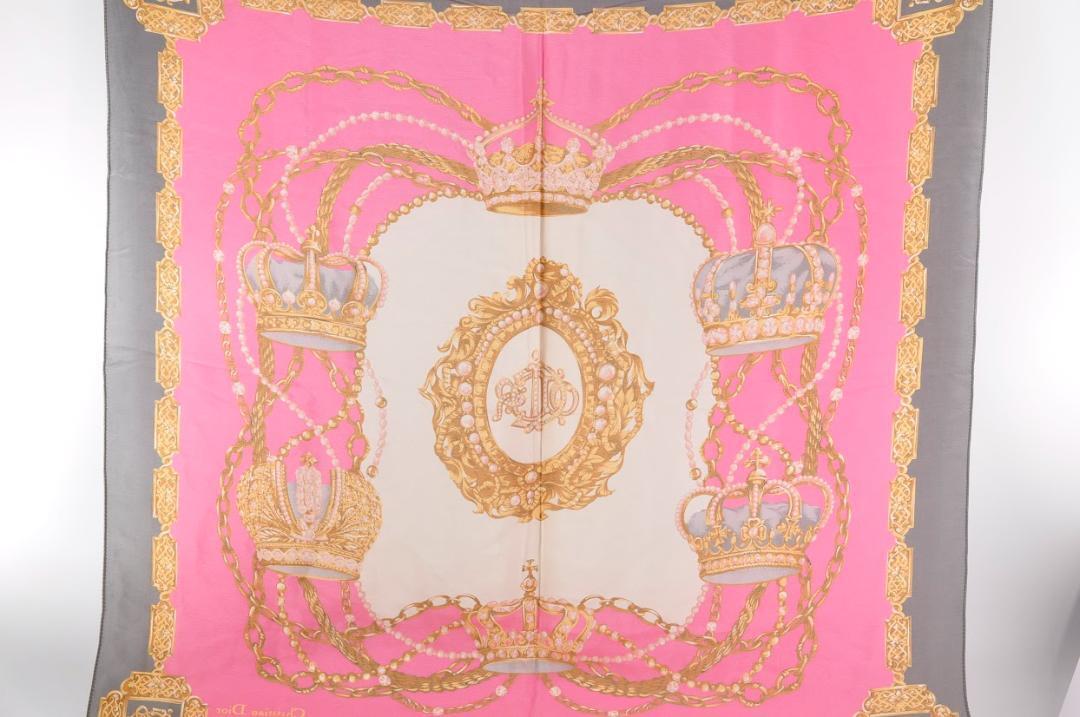 Christian Dior クリスチャンディオール スカーフ バンダナ シルク100％ ピンク グレー 灰色 総柄 柄あり クラウン 王冠 レディース 4513_画像6