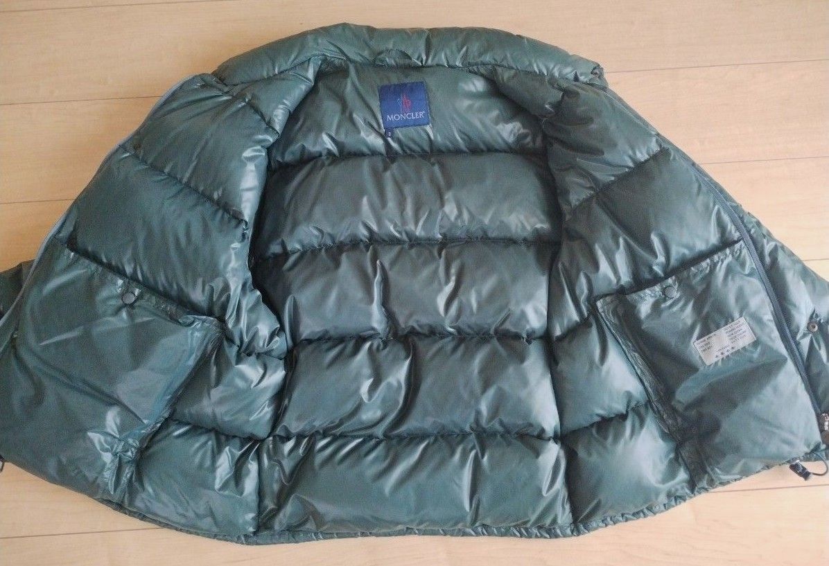 モンクレール MONCLER ダウンジャケット 青タグ サイズ表記3(XL モンクレール MONCLER ダウンジャケット 青タグ サイズ表記3(XL