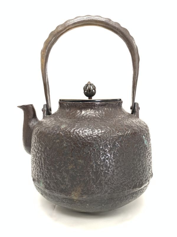 旧家蔵出 大日本釜師長 名越昌晴 宝珠形鉄瓶 総重量4kg以上 在銘 唐銅蓋 時代 茶道具の画像2