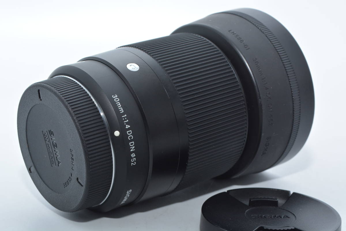 【特上品】 SIGMA 30mm F1.4 DC DN Contemporary C016 Micro Four Thirds ミラーレス専用　#6621_画像4