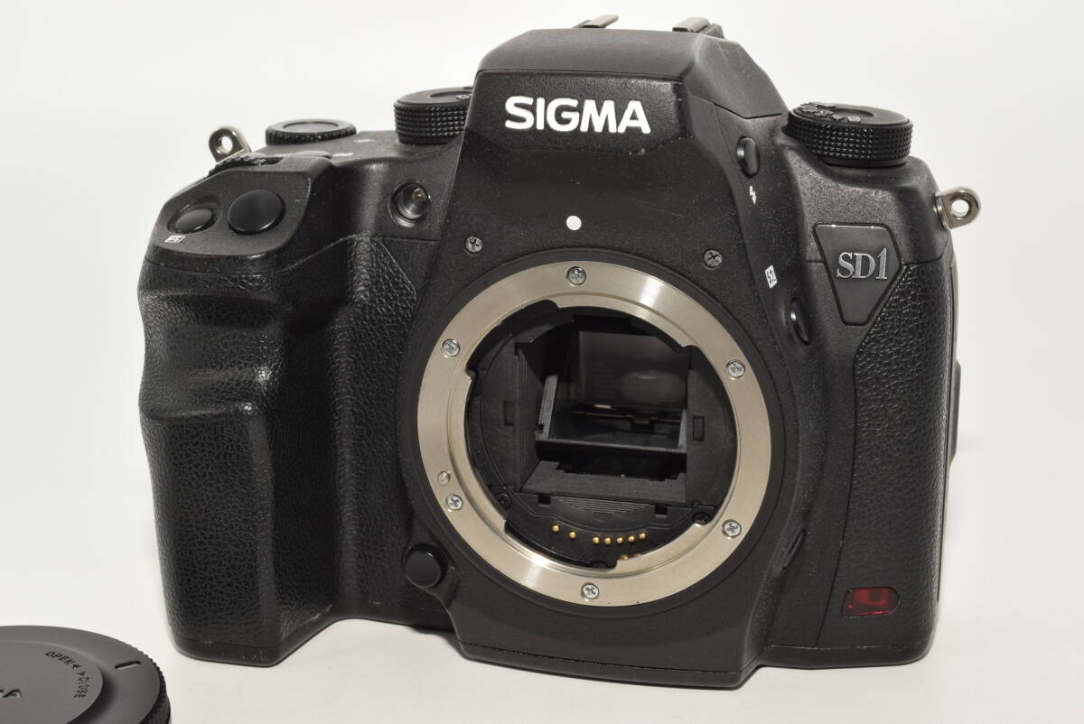 [Редкий предмет] Цифровая зеркальная камера SIGMA SD1Merrill #6995