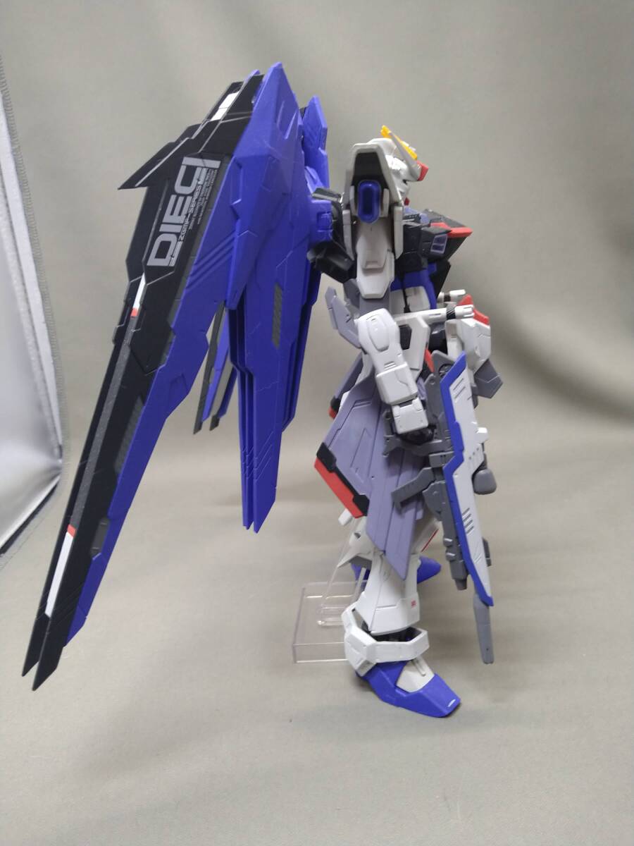 1番くじ　A賞　フリーダムガンダム　フィギュア　中古品　ジャンク　_画像3