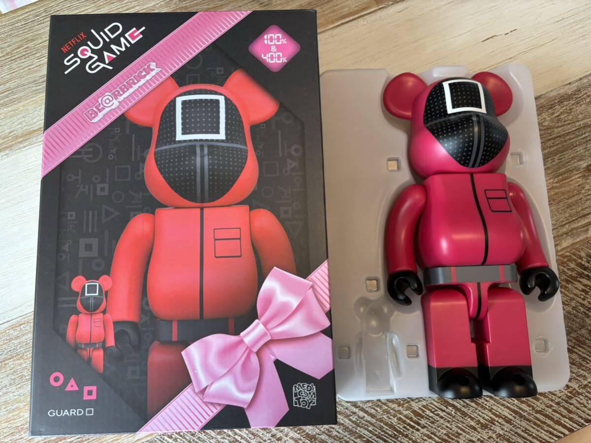 *400% only *SQUID GAME( squid game ) GUARD * Bearbrick /BE@RBRICK 400%(meti com toy * figure )