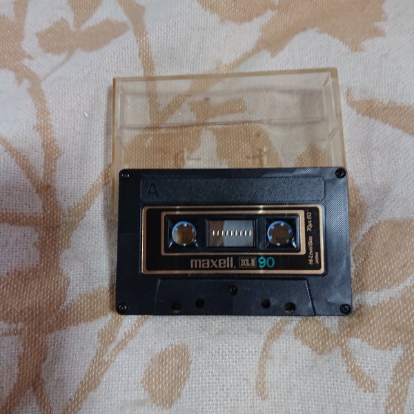 中古 カセットテープ 5本 Maxell H-Level Bias 90 5本 の画像1