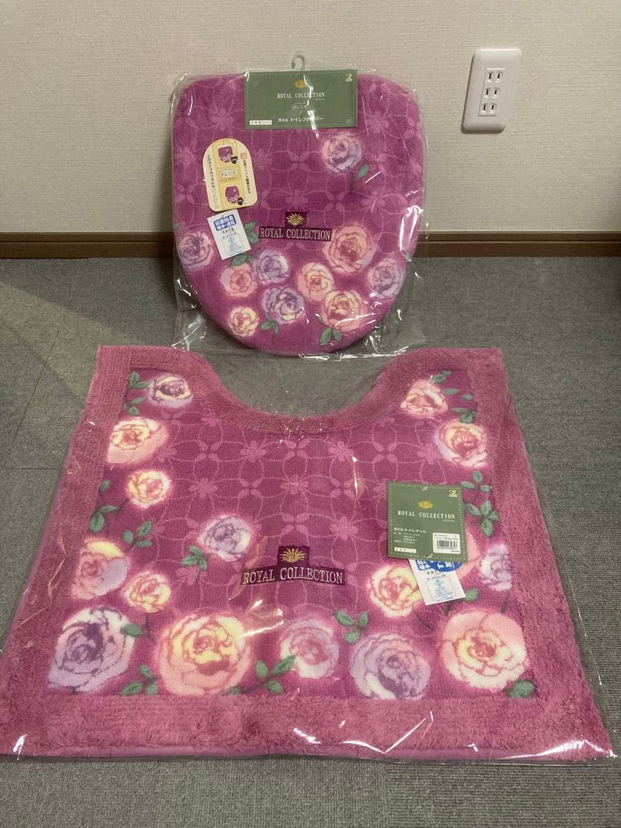 【新品】日本製 トイレタリー 2点セット 花柄 バラ柄　トイレマット フタカバー