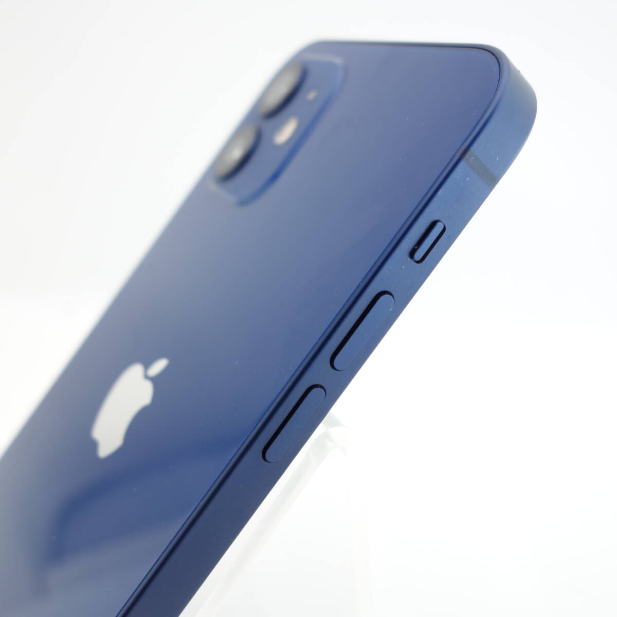 【ジャンク】iPhone12 64GB ブルー Softbank版SIMフリー 電源NG 不動品 部品取り用の画像3
