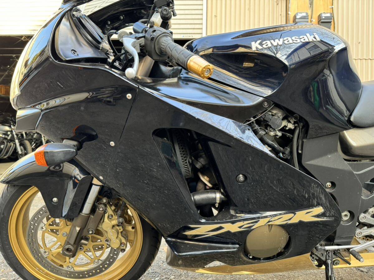 ★美車★ZX-12R 走行85050キロ　エンジン始動動画有り！返品可能！ZX12R ZZ-R1200 B型 平成15年式 ZXT20B_画像5