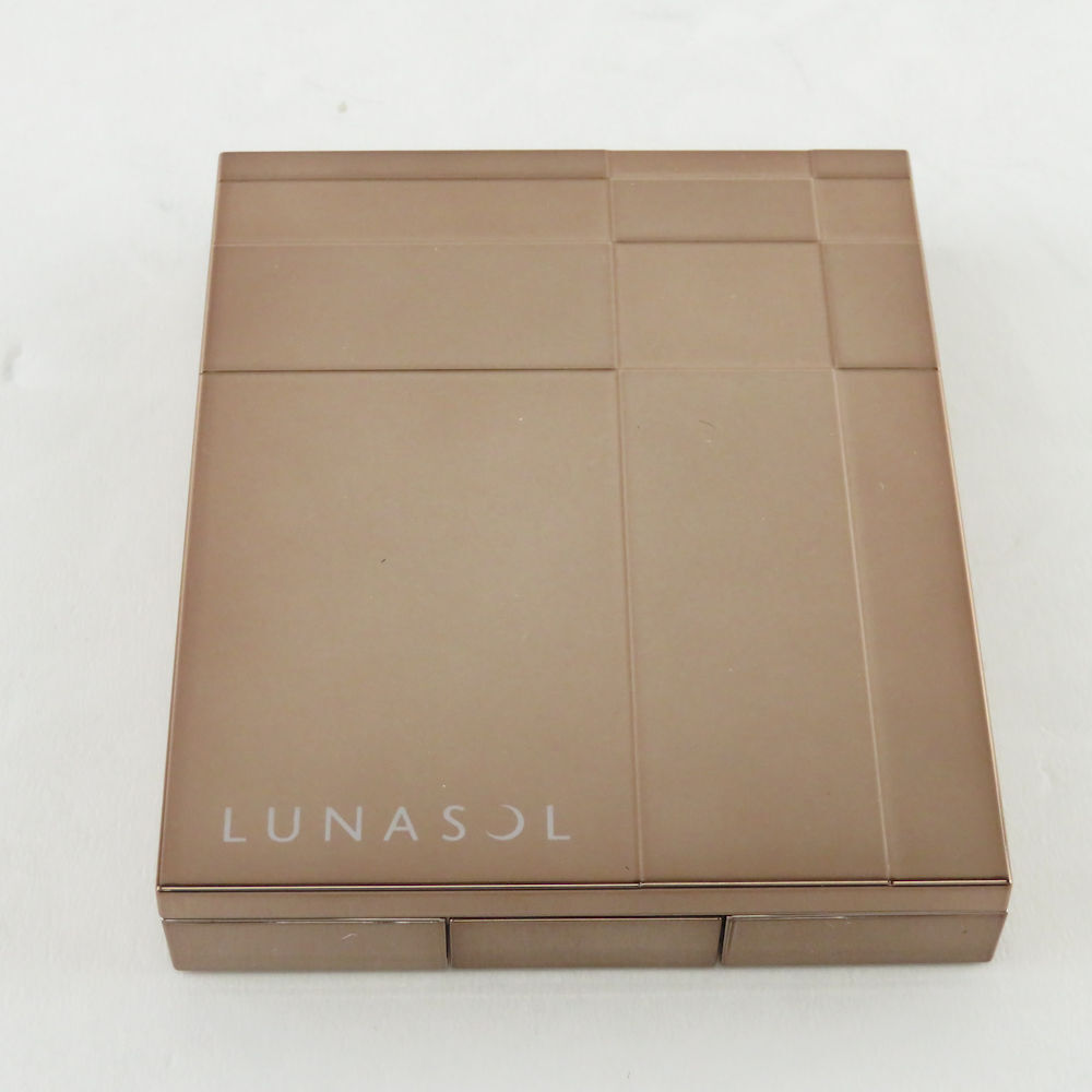 未使用 LUNASOL ルナソル スキンモデリングアイズ 02 アイシャドウ Beige Orange BY7910V_画像3