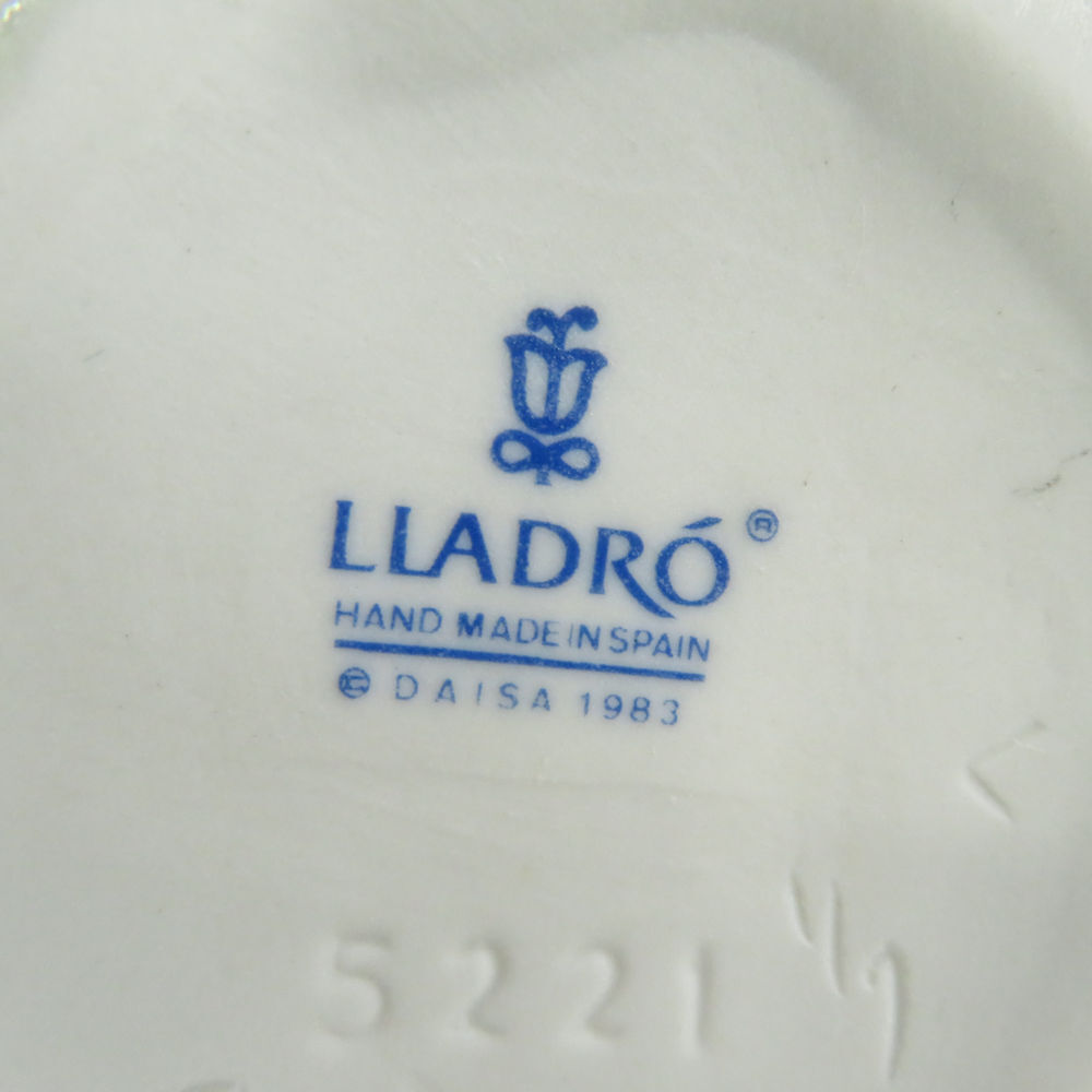 美品 LLADRO リヤドロ 5221 甘い花の香り フィギュリン 1点 インテリア 置物 陶器人形 SO1177Sの画像3