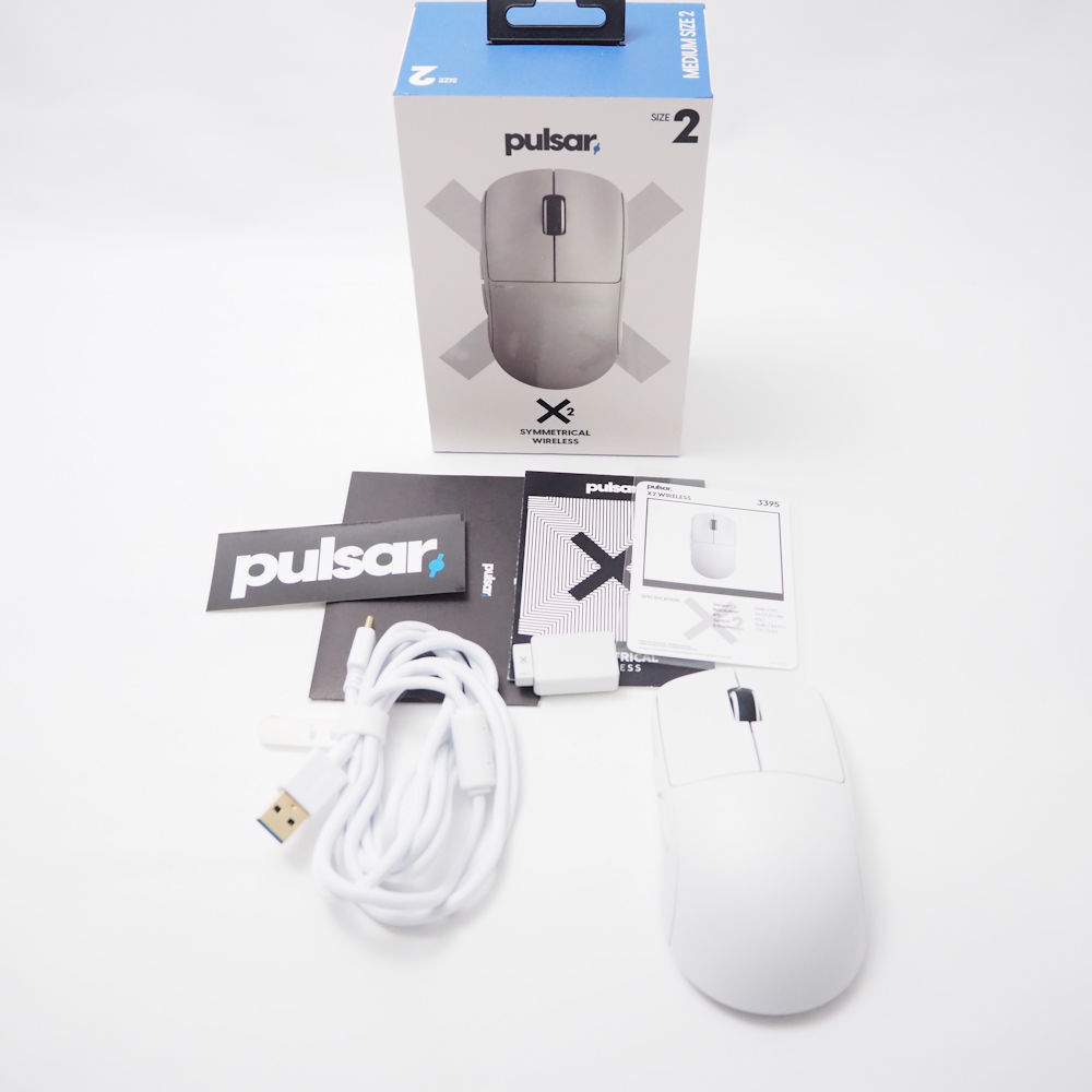 美品 Pulsar Gaming Gears パルサー X2 ワイヤレス ゲーミングマウス 56g SIZE2 FPS eスポーツ PC周辺機器 HY1003_画像1