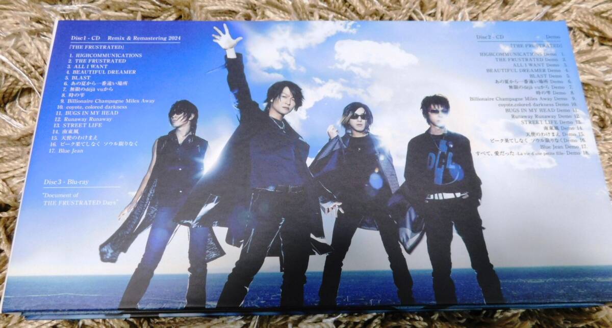 ■ GLAY 2CD+Blu-ray THE FRUSTRATED Anthology 特典ステッカー付き 新品同様_画像2