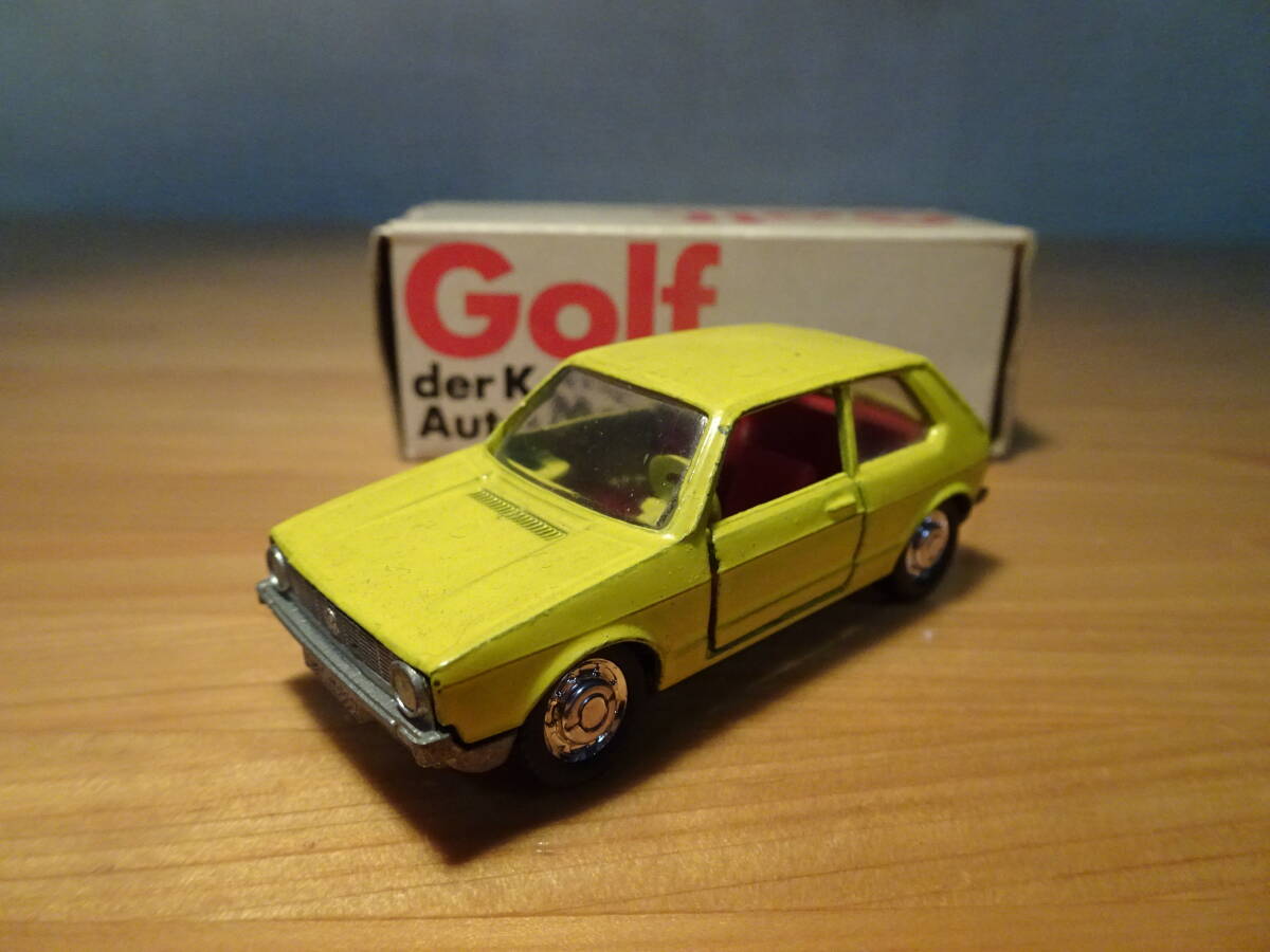 1/66 Schuco VW Golf 