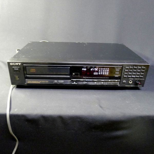 c375 SONY コンパクトディスクプレイヤー CDP-770 サイズ:幅約43cm 高さ約9.5cm 奥行約27cm/140の画像1